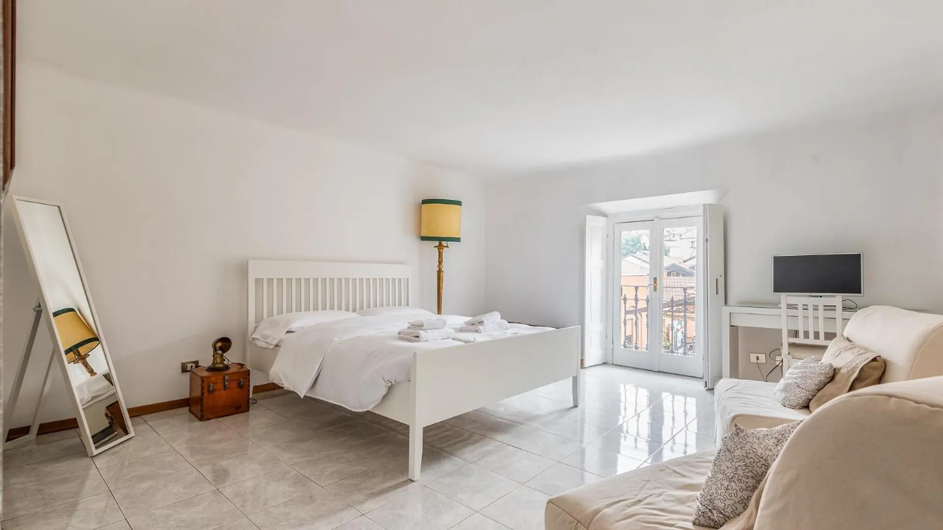 Milano Brand New 3 Pax Wi-Fi - Darsena Via Mortara Apartment